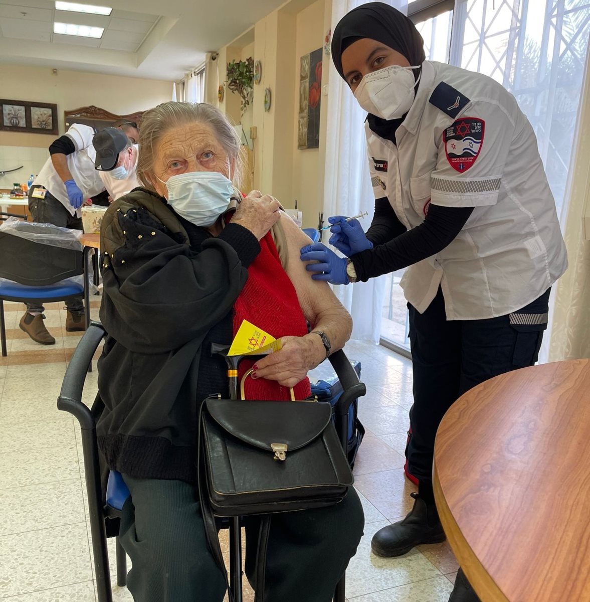 "רוצים להיפגש עם הנכדים בבטחה". קרדיט - עמיגור