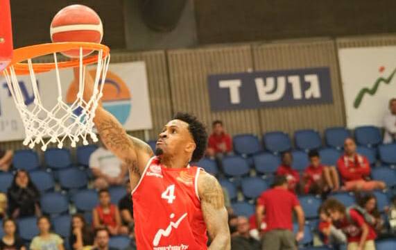 אפיאני. מחצית בקצב מטורף. קרדיט - טים נודלמן