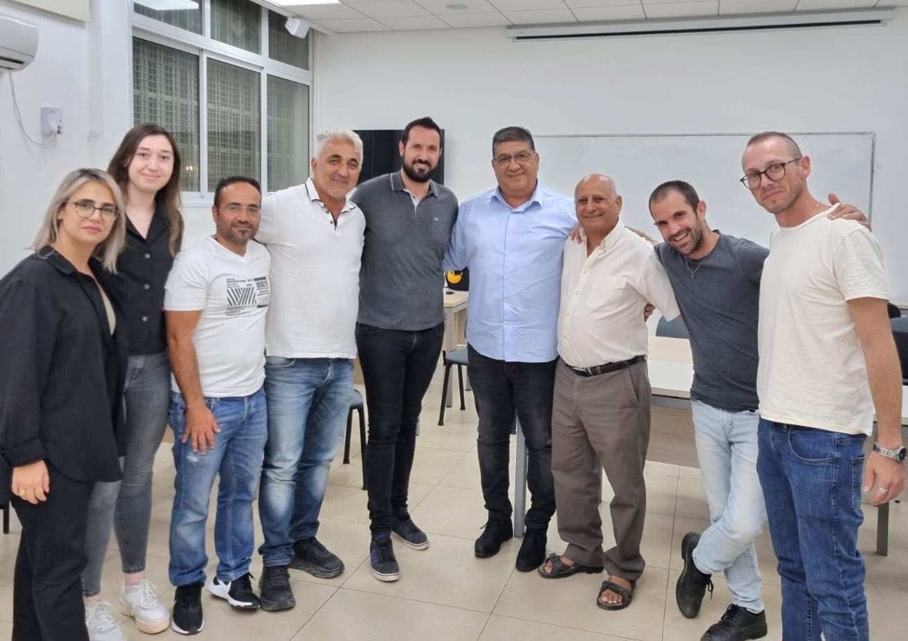 קרדיט - יח"צ