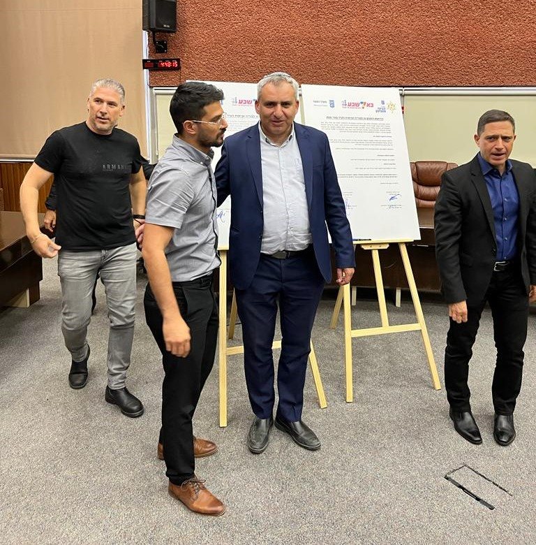 עו''ד תמיר חיון עם השר זאב אלקין. קרדיט - צילום פרטי