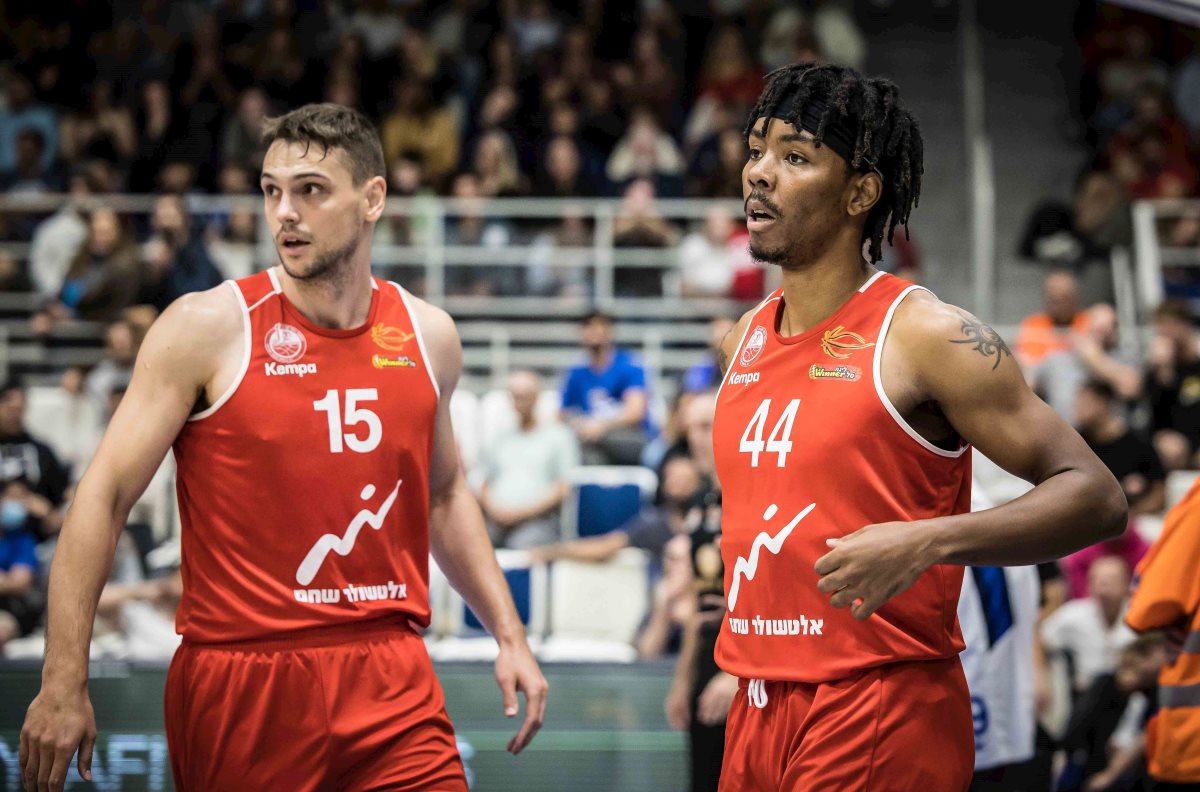 אחמד וקולשוב. החזירו את באר שבע למשחק (צילום: עודד קרני)