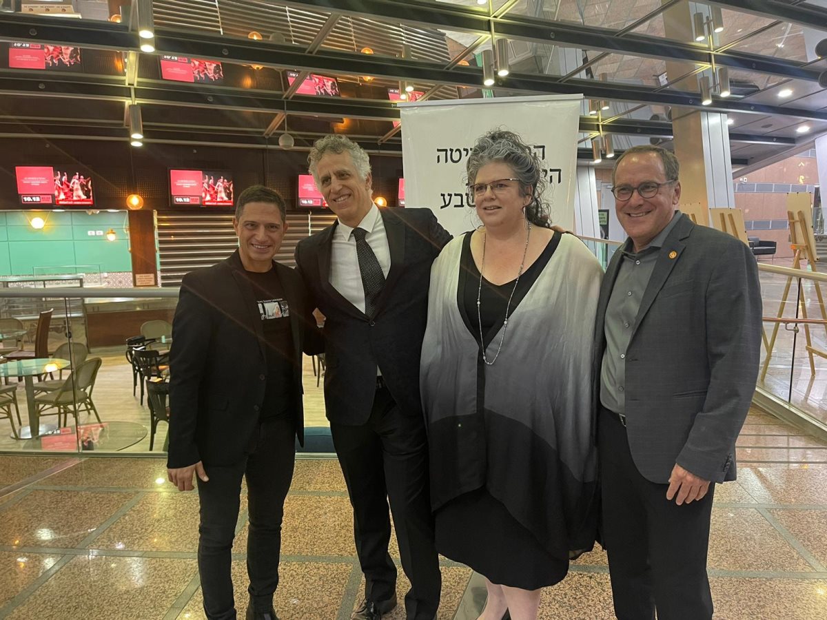 רוביק דנילוביץ, פרופ' דניאל חיימוביץ, קלאודיה צובל ומאסטרו ניר קברטי. קרדיט- צבי תקשורת