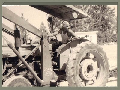 אריה בצעירותו בקיבוץ מגידו. קרדיט - צילום פרטי