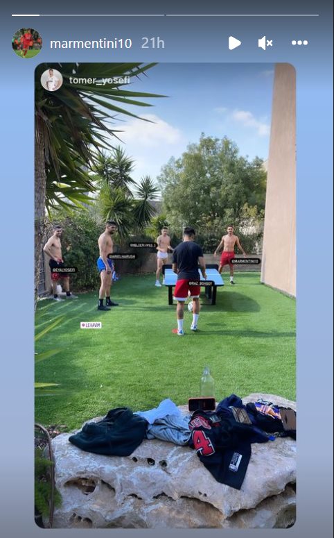 מרמנטיני אמש עם חבריו לקבוצה. קרדיט - חשבון האינסטגרם של השחקן (תוכן גולשים ע"פ סעיף 27א')