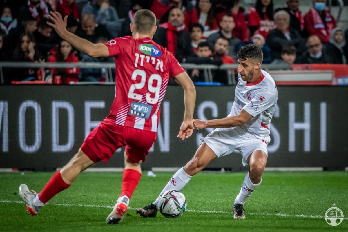 אדום נדיר במיוחד, דור מיכה. קרדיט - הפועל "מחסני השוק" באר שבע