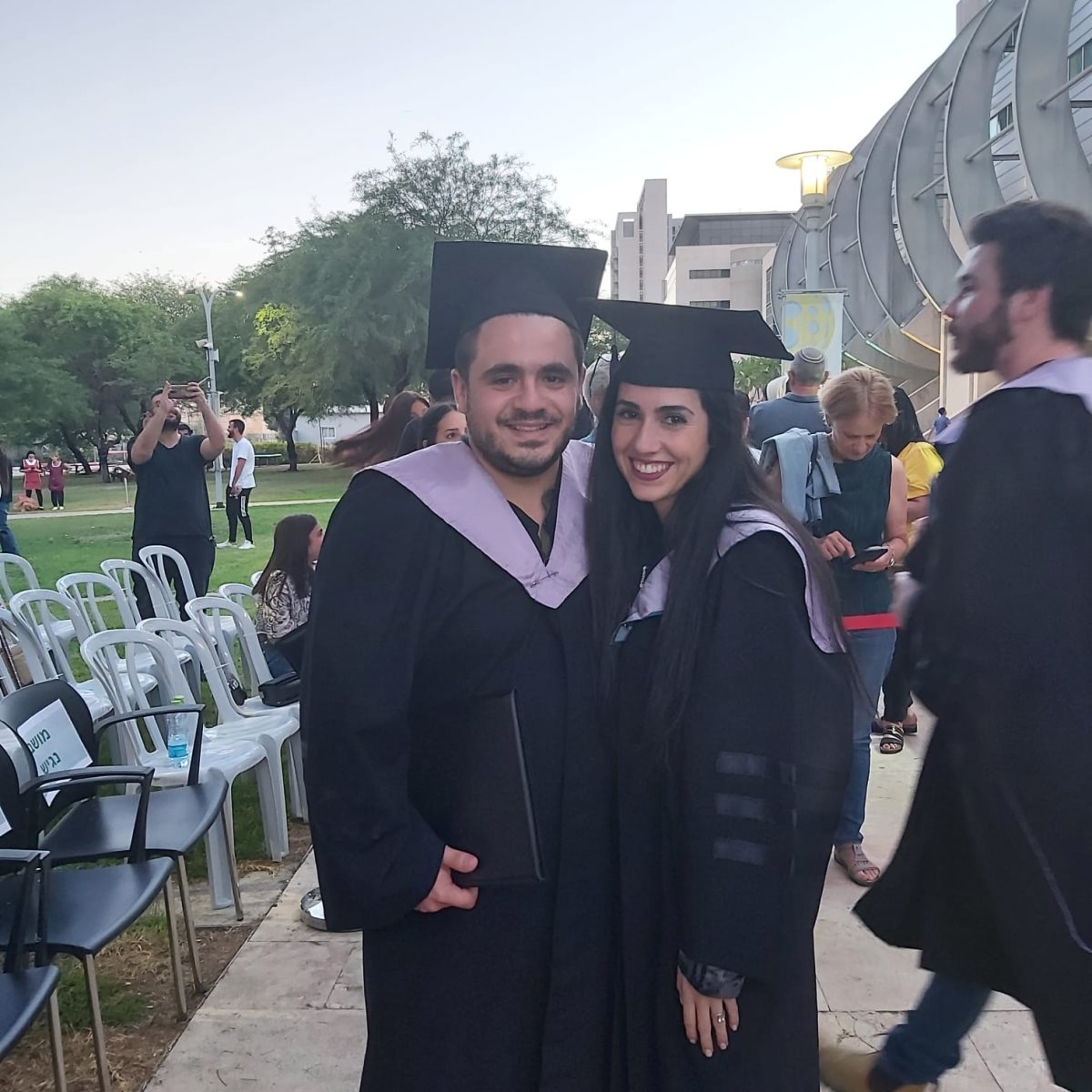 ראובן ואלישבע מימון בטקס קבלת תארים. קרדיט -  מכללת SCE