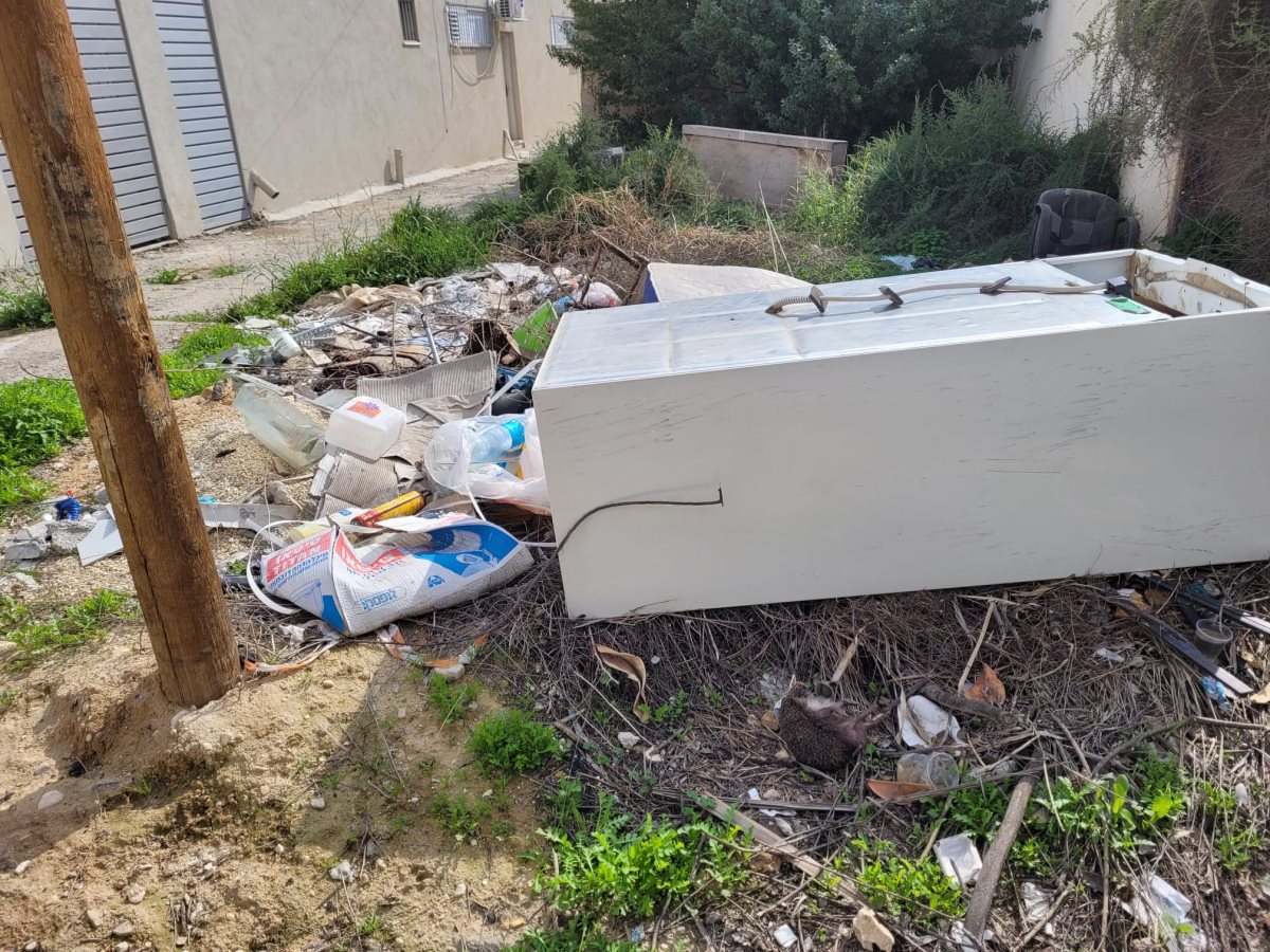 מקרר זרוק, צילום: פרטי