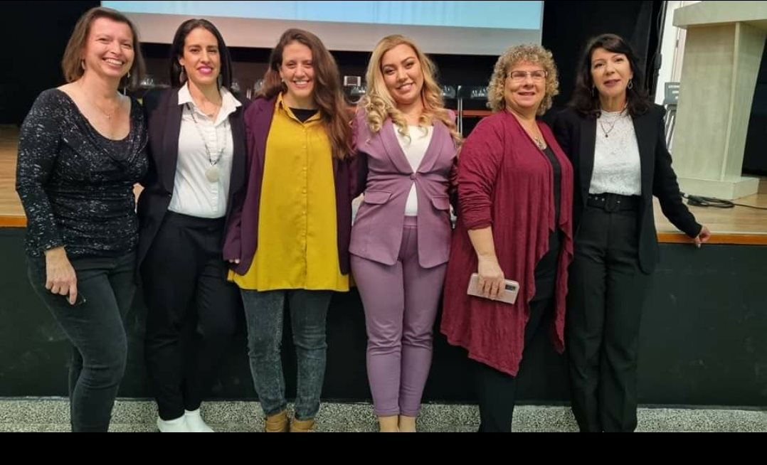 מימין: ענת אפרתי, יפית אביטבול, רינת מורדוך,שיר גריינמן, אושרת אלפי ומלכה בונקר. קרדיט: יח''צ