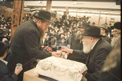 בזמנו עם הרב מילובביץ'. קרדיט - צילום פרטי