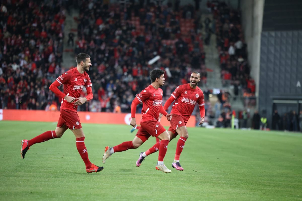 פותחים את הפלייאוף ברגל ימין. קרדיט - זאב דיקמן