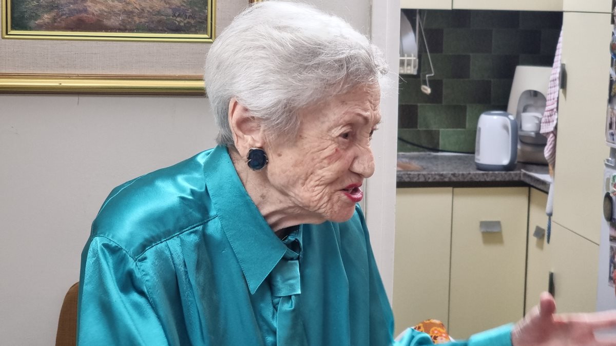 100 שנים של בריאות. קרדיט - עירית עשת מור 