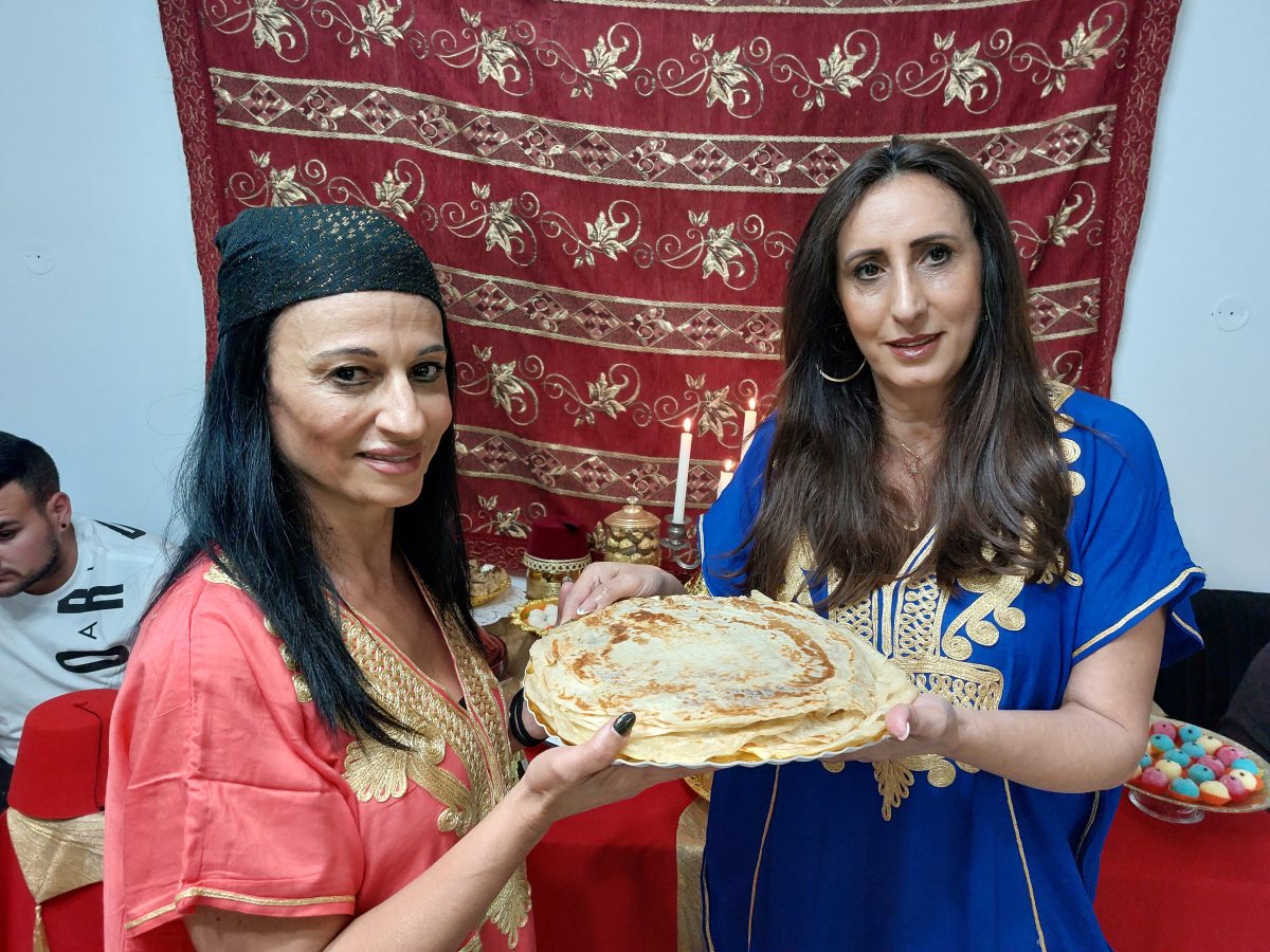 אפרת ואיריס ממן. מימונה לזכרה של אמם אסתר ז"ל