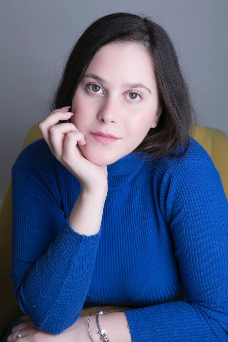 מעריצה את מגי אזרזר ומשה אשכנזי. קרדיט - יקיר שוקרון