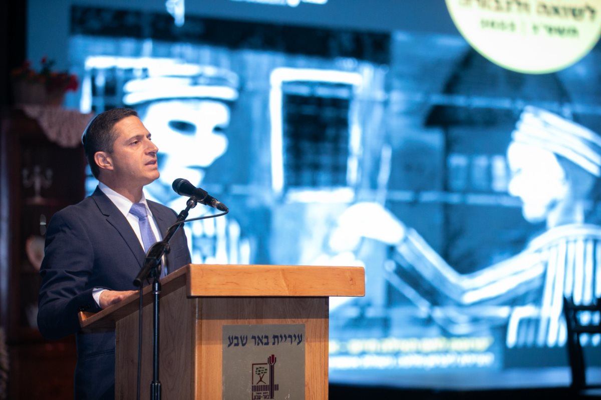 רוביק בטקס יום השואה, אמש. קרדיט - עיריית באר שבע