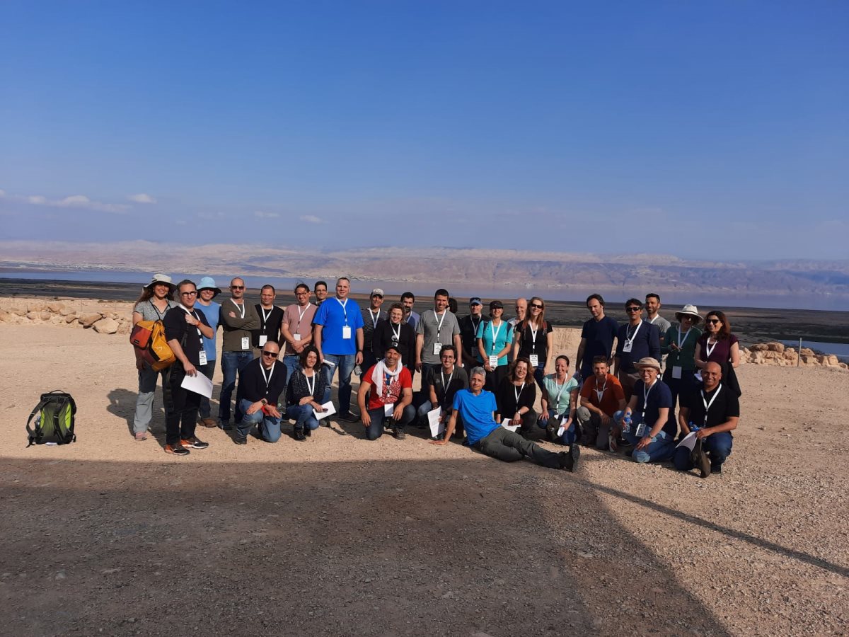 חוקרים במסע