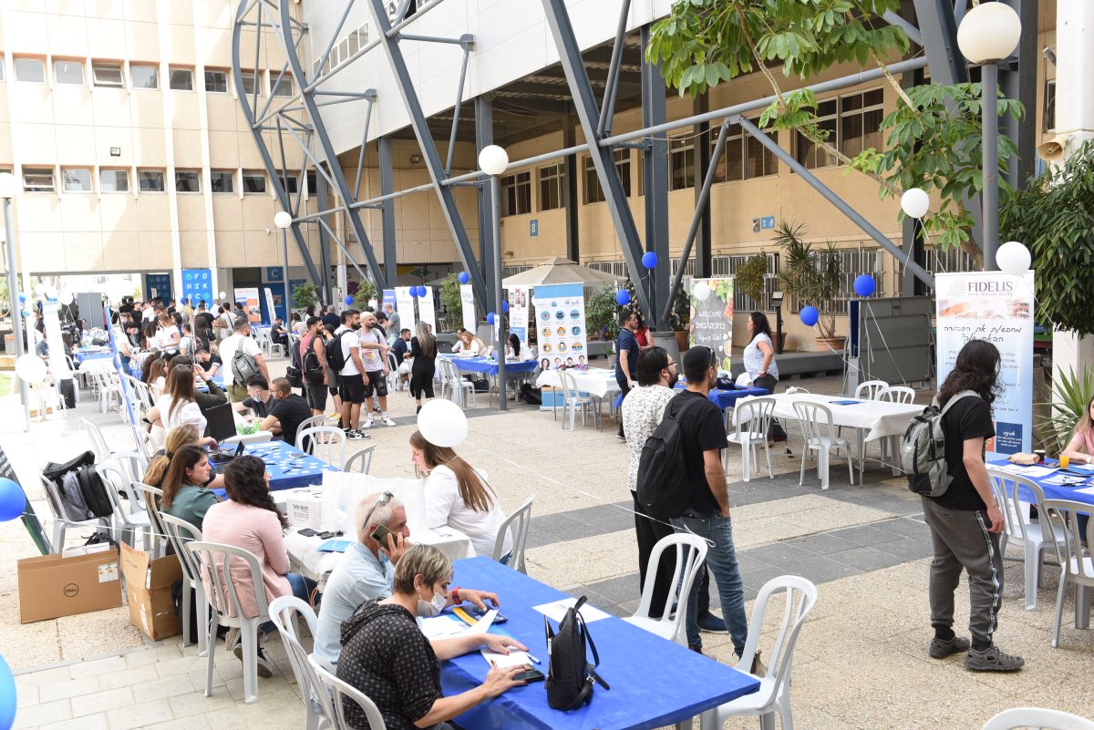 קרדיט - אלכסנדר לובניכר