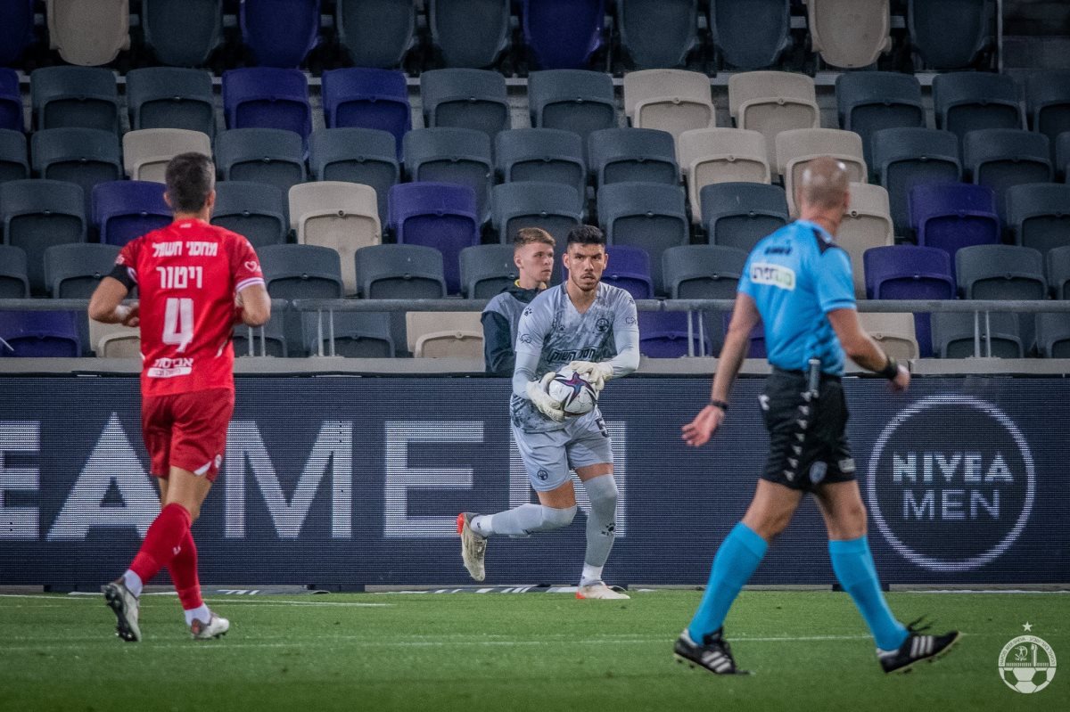 הציל את באר שבע מתבוסה, עמרי גזלר. קרדיט - הפועל "מחסני השוק" באר שבע