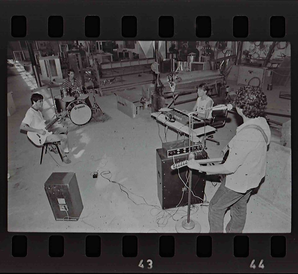להקת נאייטום במהלך חזרה בשנות ה-80. קרדיט - דני בלר