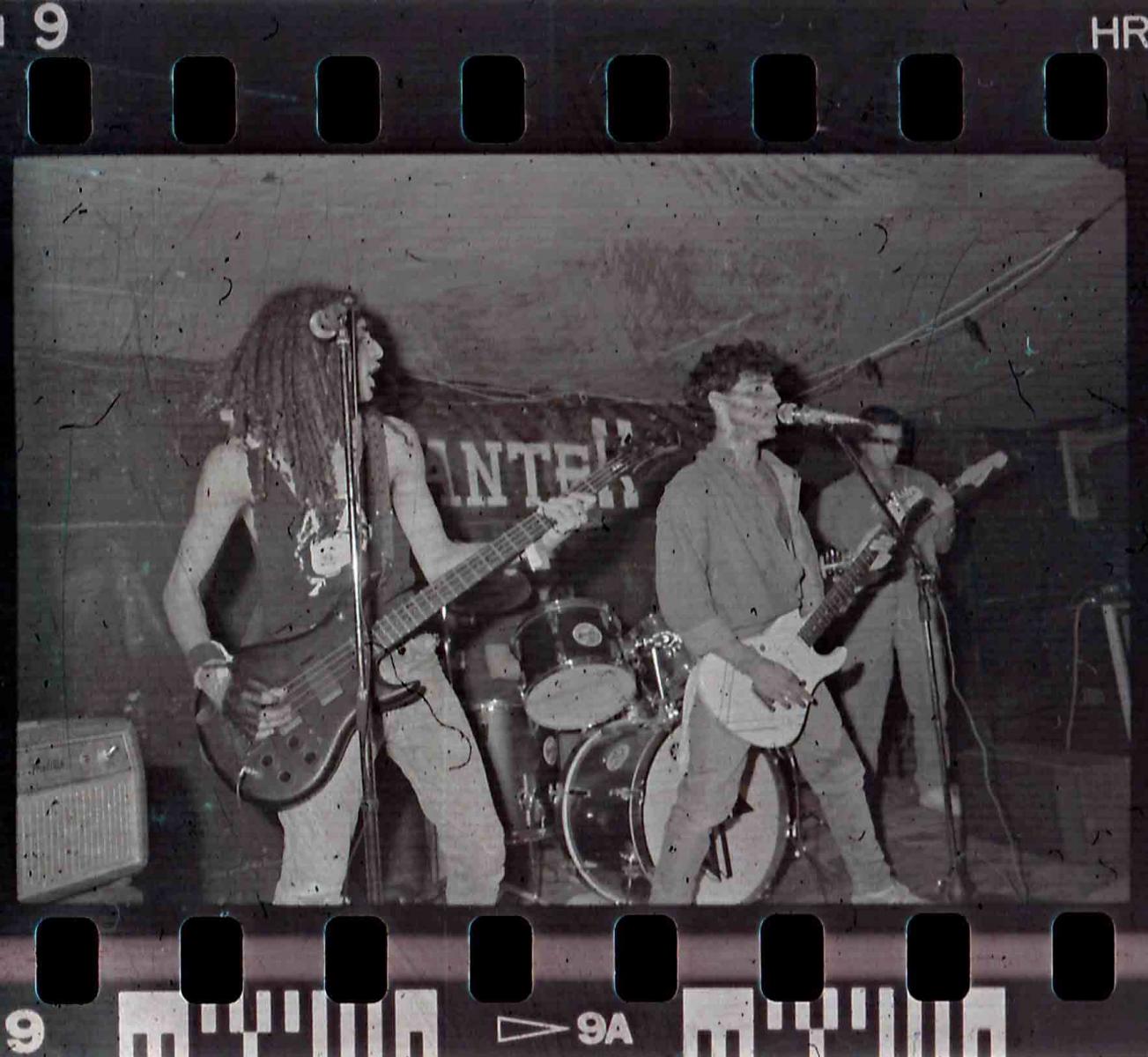 סקרלט P בתחילת דרכם. קרדיט דני בלר, 1986