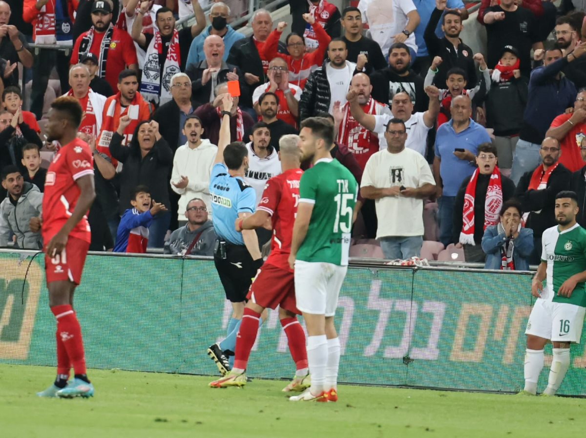 אדום מוצדק לאבו פאני. קרדיט - זאב דיקמן