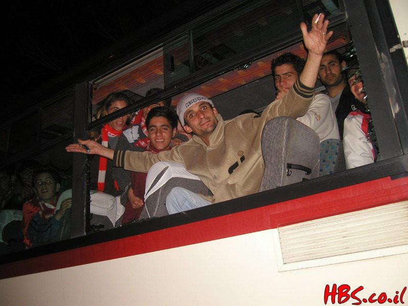 אחד האוהדים המוכרים והאהובים, יוסי שושו ז"ל. קרדיט - צילום פרטי