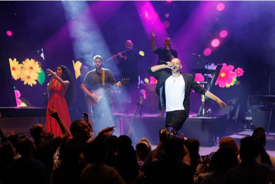 עידן רייכל על הבמה. קרדיט - סורוקה