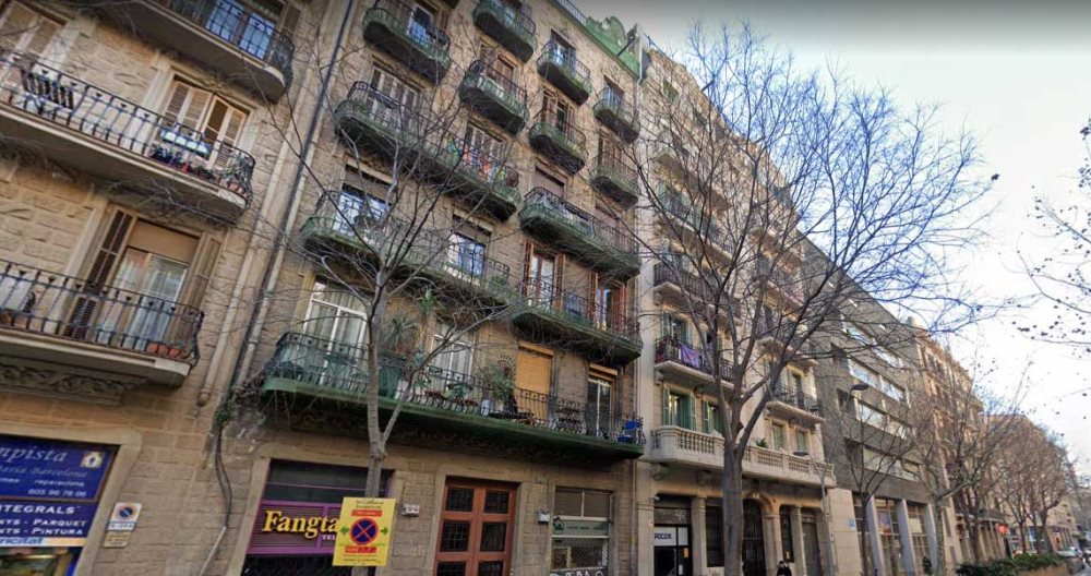 הבניין ממנו נפל הילד. קרדיט - googlemaps