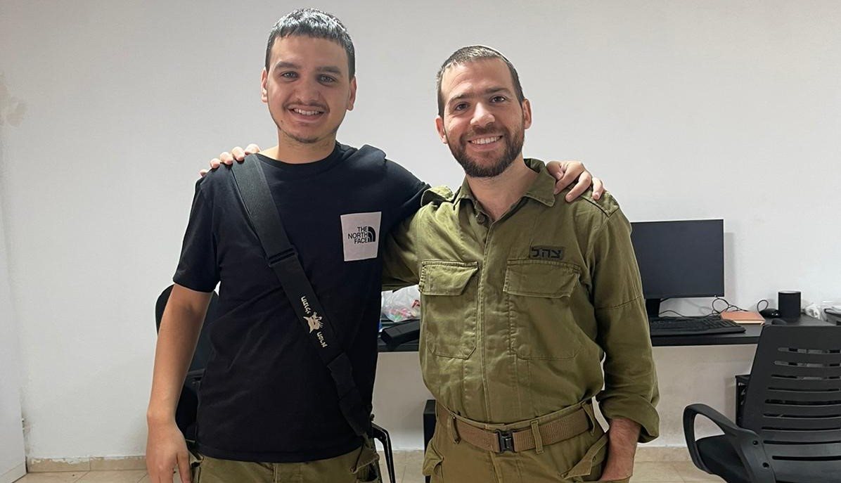 אלחנן כהן ורון חיות מדימונה. צילום: פרטי