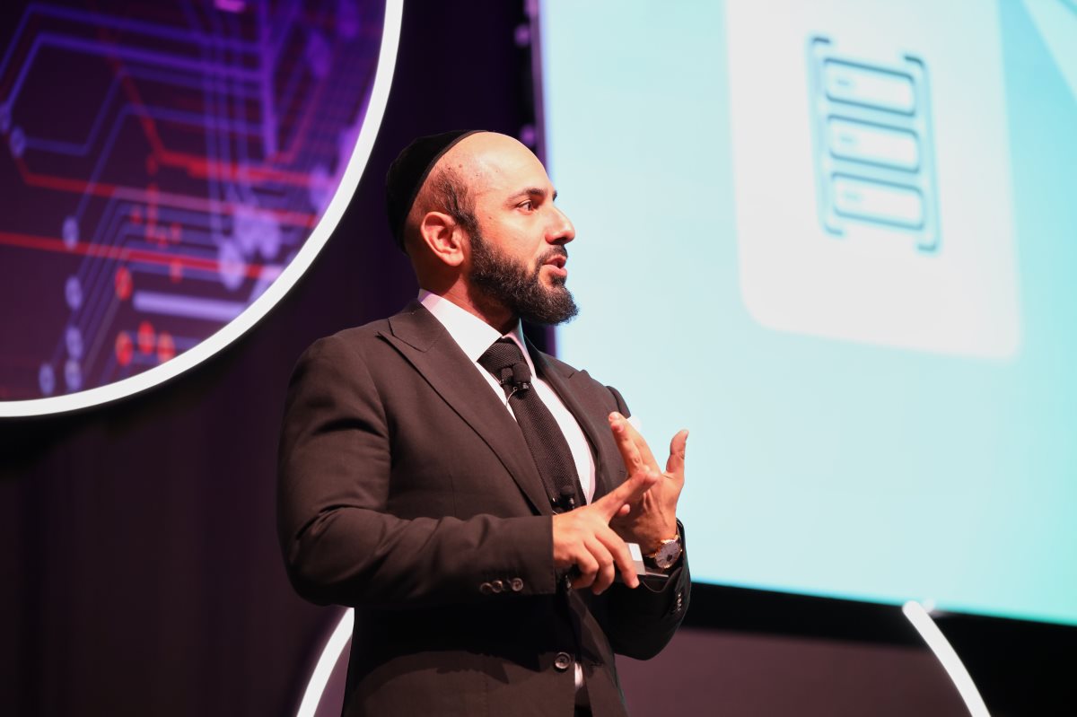 נימה נדב באיאטי, דירקטור ומנהל כללי פתרונות אבטחת סייבר מסחריים בלנובו. קרדיט: יח"צ לנובו