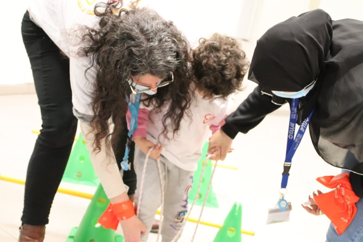 צוות היחידה להתפתחות הילד בגן החלומות, לילדים חולי סרטן. קרדיט - כללית