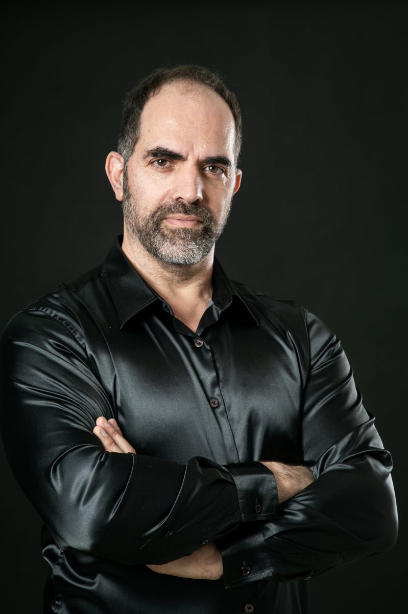 מאסטרו רני קלדרון. צילום- סטודיו סנאפ