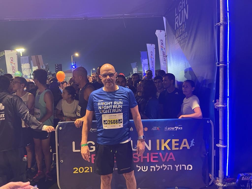 שמוליק שי במרוץ הלילה בשנה שעברה. קרדיט - צילום פרטי