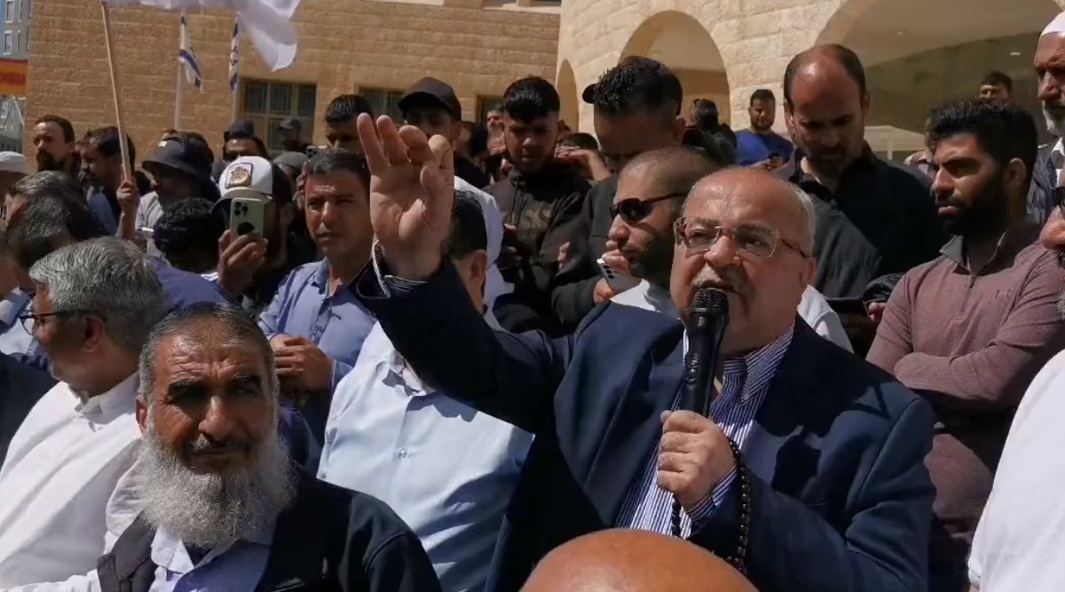 ראשי רשימת חד"ש-תע"ל בהפגנה הבוקר. תוכן גולשים ע"פ ס' 27א'