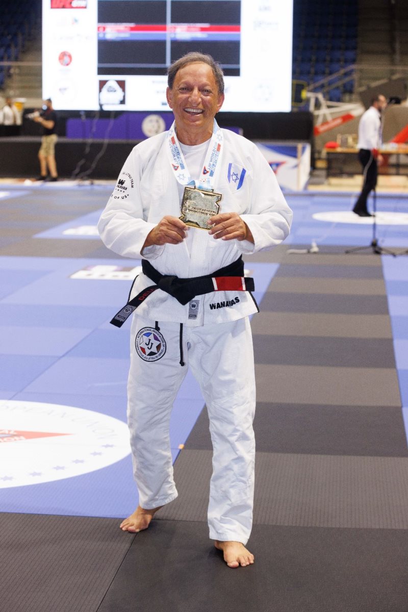 קרדיט - דיאגו מיטלברג