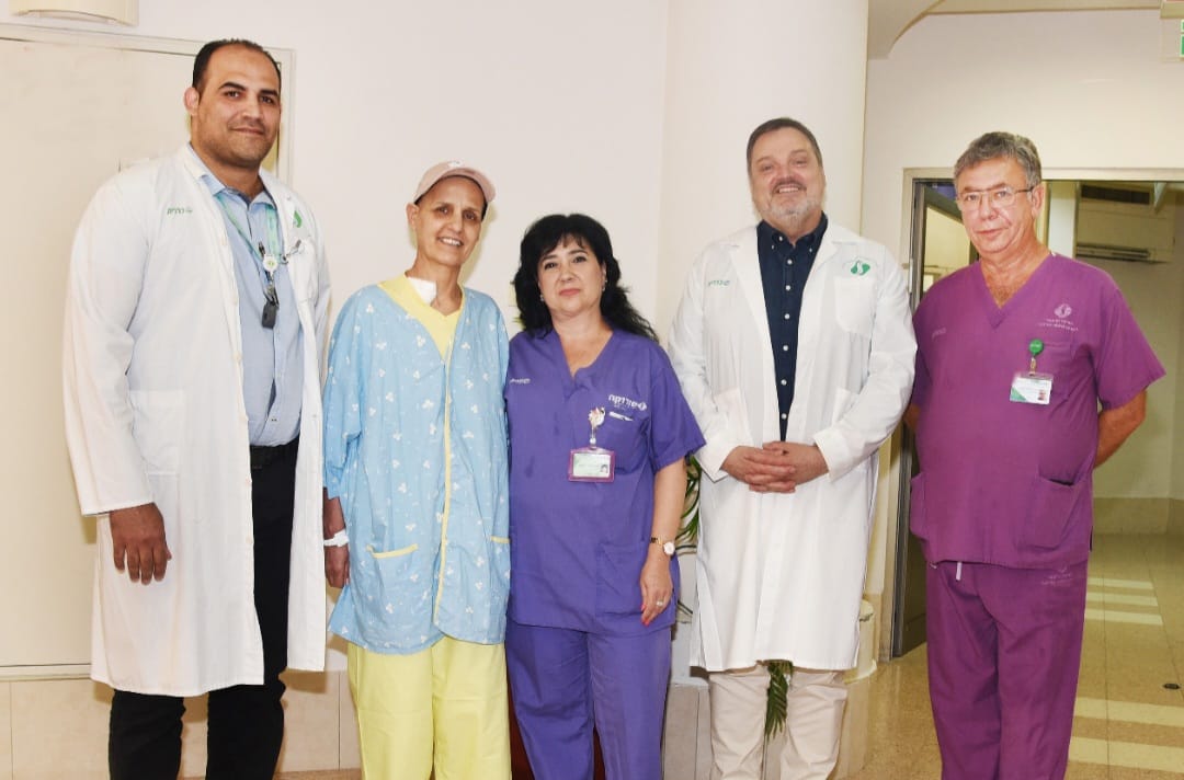 דינה שמאמא והצוות. קרדיט - סורוקה