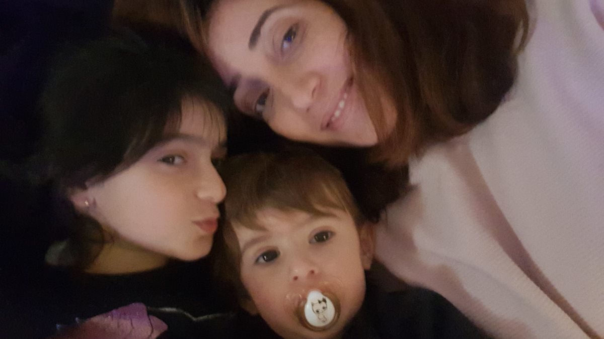 יפעת ניצני והילדים. צילום: פרטי