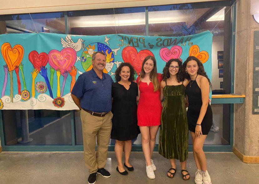 נעמה במפגש עם פלסטינאים בכנס hands for peace