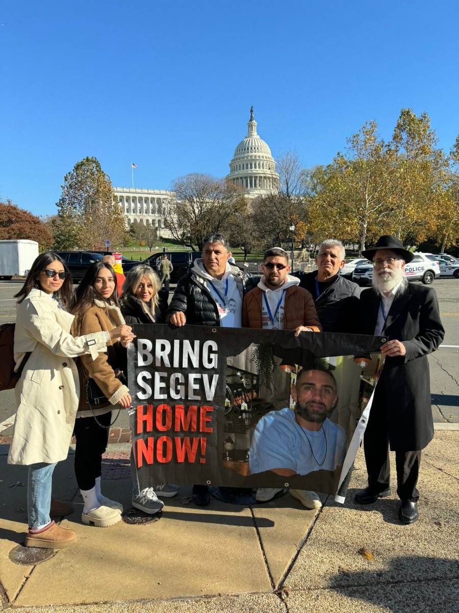 משפחת כלפון במסע למען שחרור שגב. צילום: אלבום משפחתי