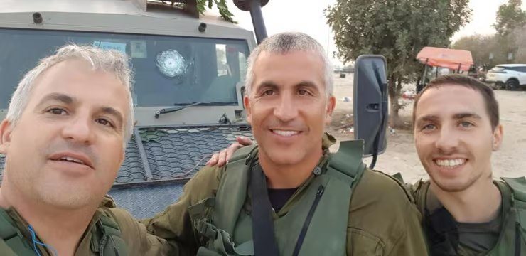 משמאל: אלחנן קלמנזון ז''ל, מנחם קלמנזון ואיתיאל זהר. קרדיט - צילום פרטי