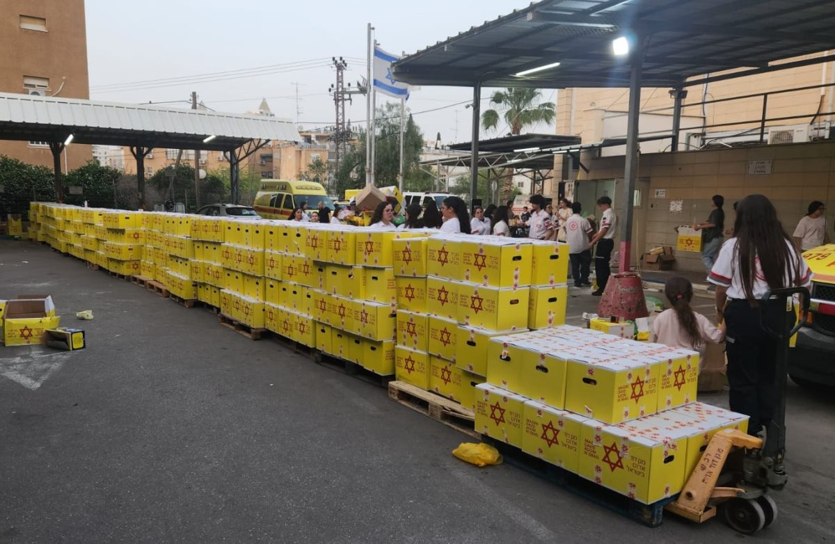 מתנדבי מד"א בבאר שבע. קרדיט - מד"א