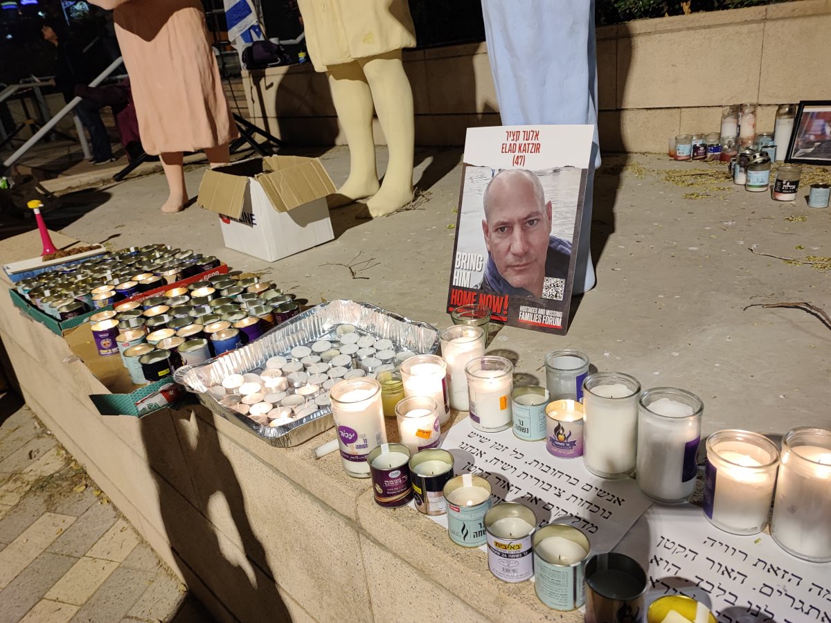  פינת ההנצחה לחטוף אלעד קציר ז"ל שנרצח בשבי. קרדיט אביגייל מטלון