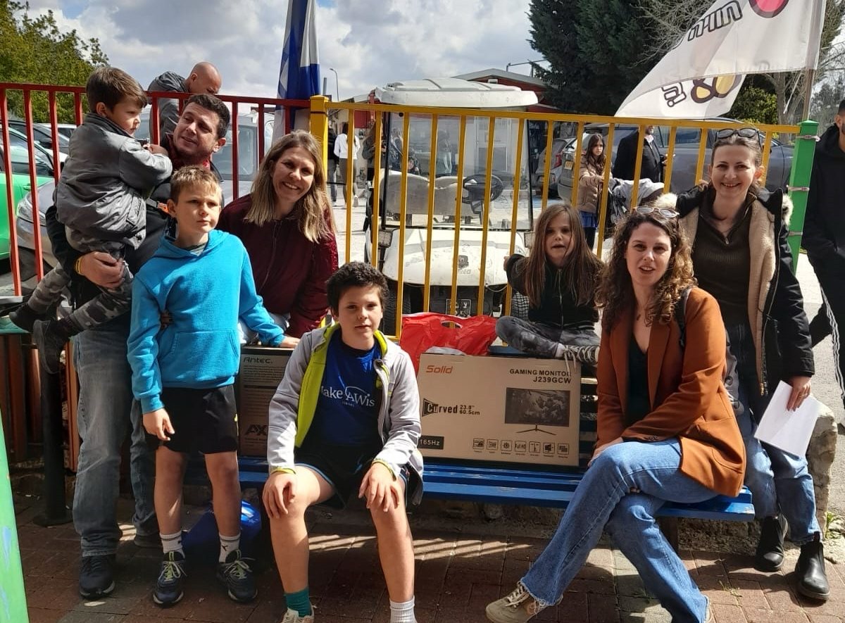 קרדיט - אדמה מכשתים