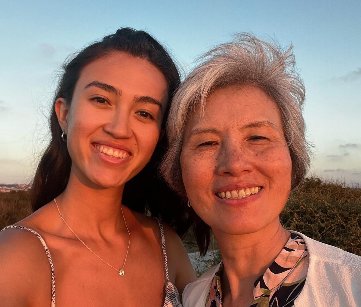 נועה ארגמני ואימה ליאורה בימים יפים יותר. תוכן גולשים שימוש לפי סעיף 27 א'בחוק זכויות היוצרים 