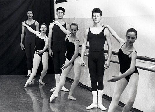 תלמידי בית הספר בשנת 1993. קרדיט: ארכיון בת דור