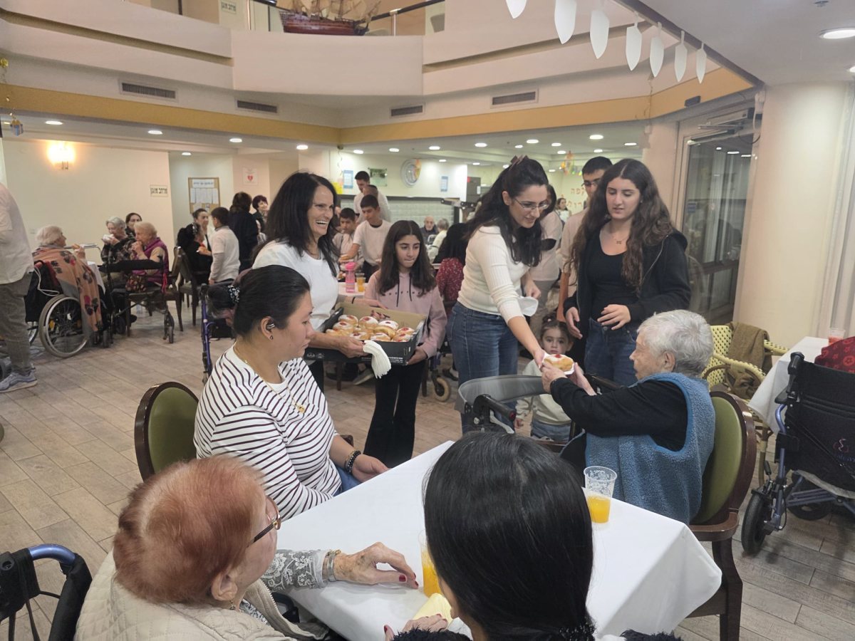 קרדיט צילום: אדמה מכתשים