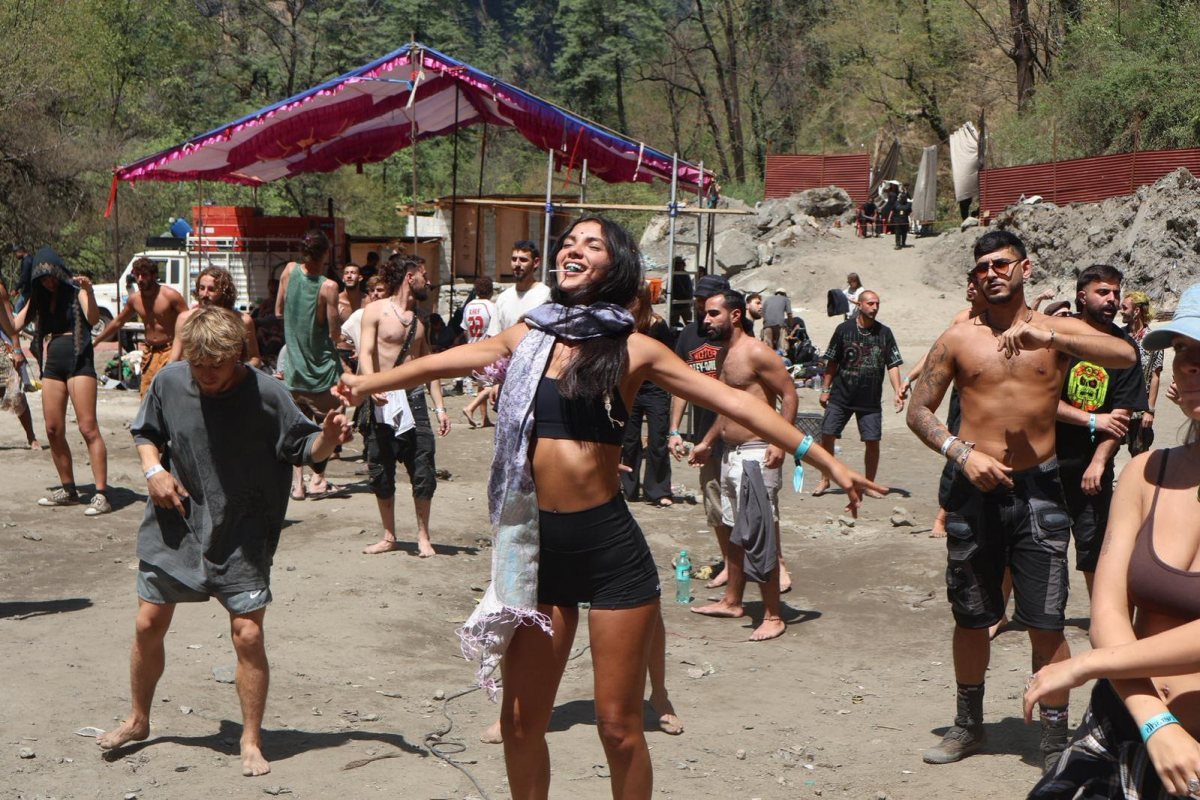 ענווה בהופעות. צלום: פרטי