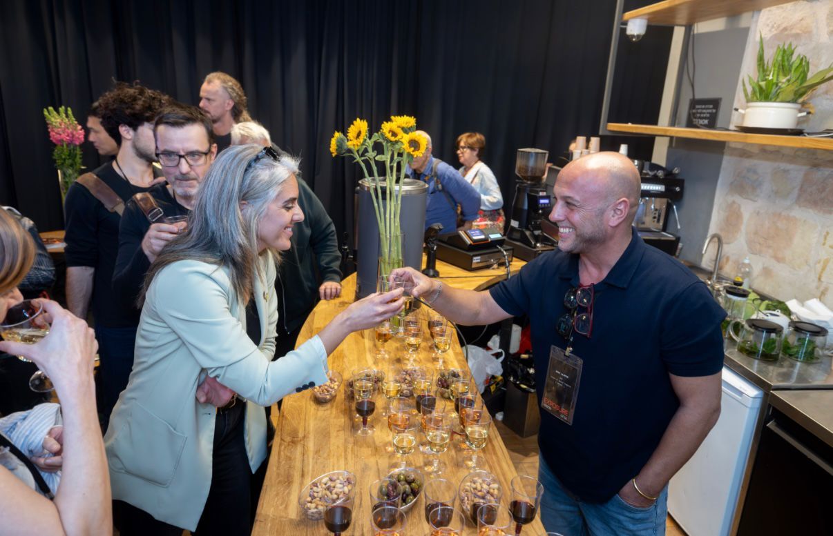 חשיפה בינלאומית בתחום המחול מגיעה ל"בית המחול" . צילום: דייגו מיטלברג