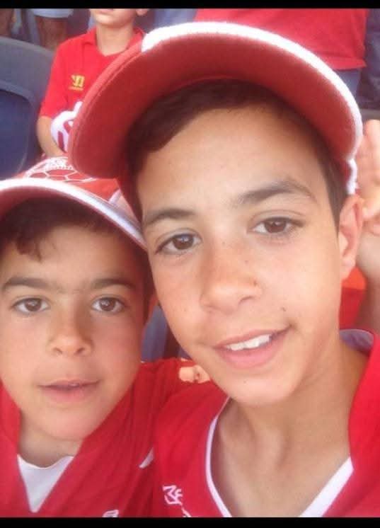 אושר שמעיה ז"ל ואחיו בצעירותם. צילום: פרטי