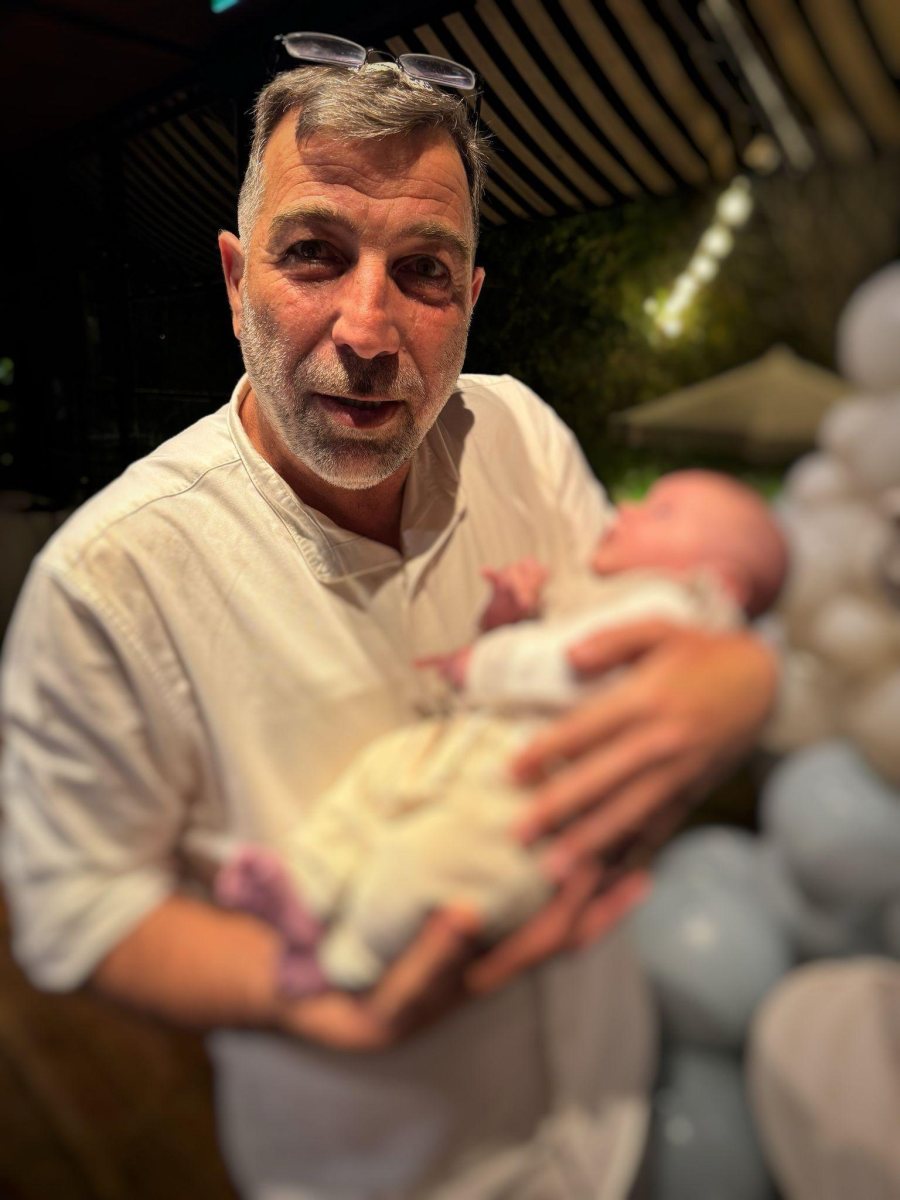 עוז דוידיאן עם עוז התינוק. צילום: פרטי