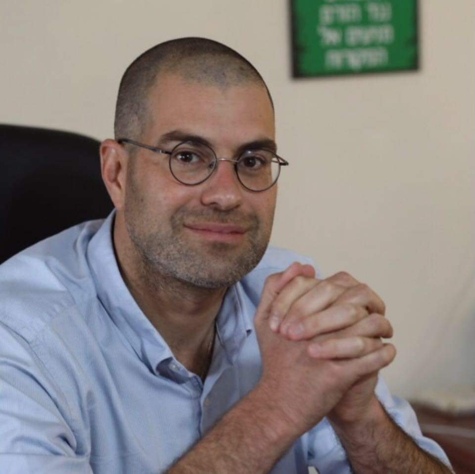 חגי רזניק: צילום ששון טירם